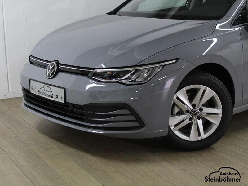 Volkswagen Golf Life 1.5TSI Navi DPC SHZ Light Assist